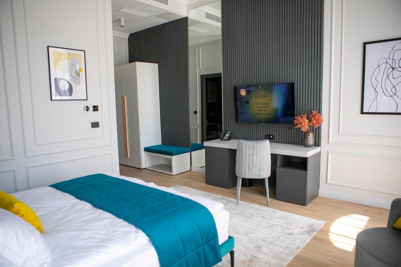 House Of Charles Hotell Carei Exteriör bild