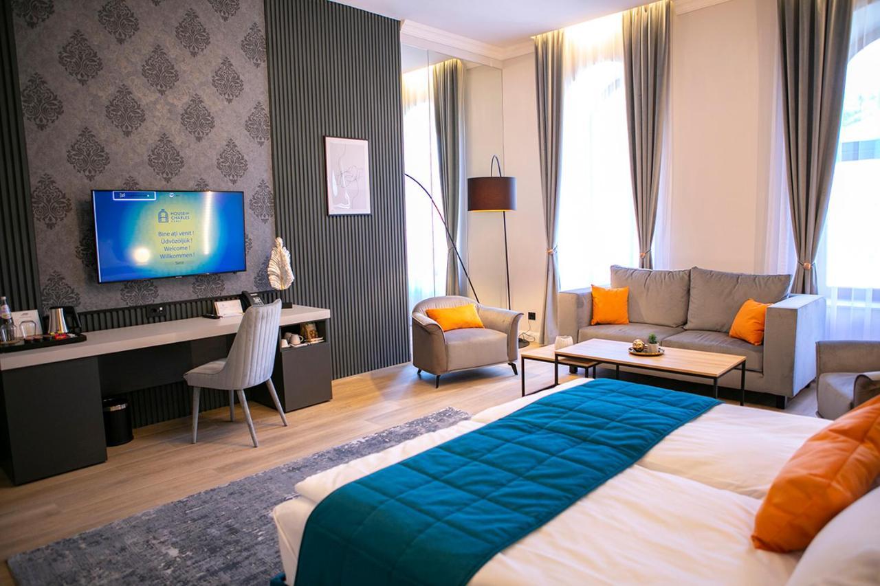 House Of Charles Hotell Carei Exteriör bild